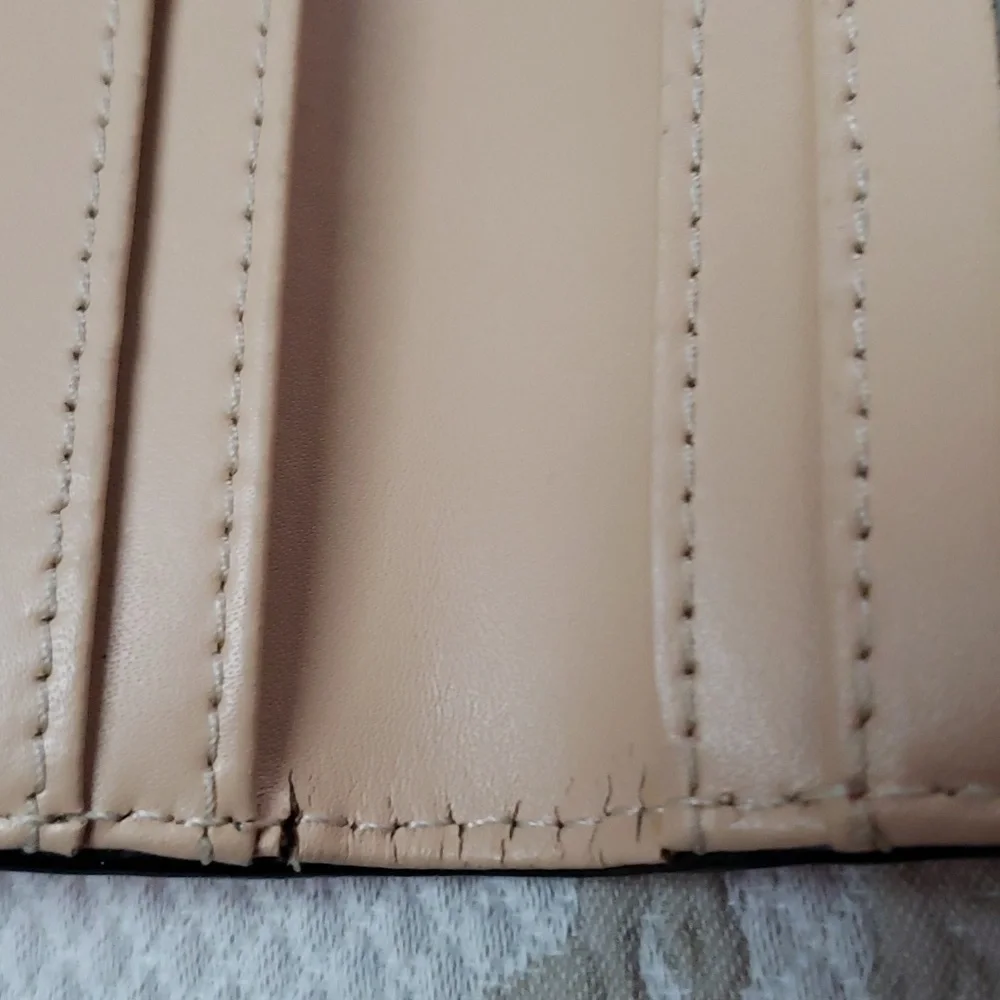 Kate Spade New York Hampton Road Stacy Turnlock Flame Bifold Wallet,
